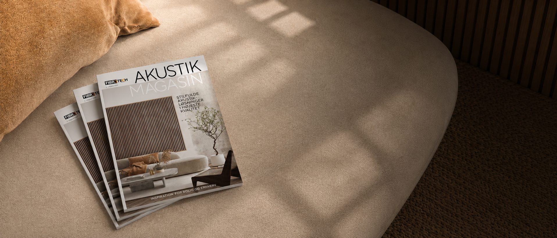 Akustikmagasin på sofa
